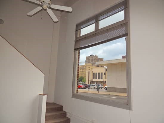 United Jewelers Apartments